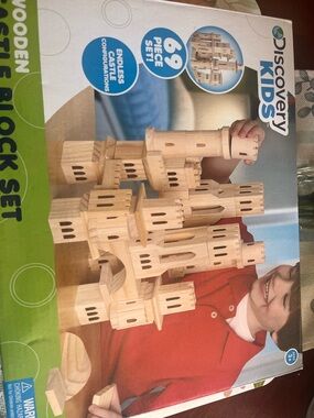 Discovery Kids Natural Wood Castle Building Blocks - Beige